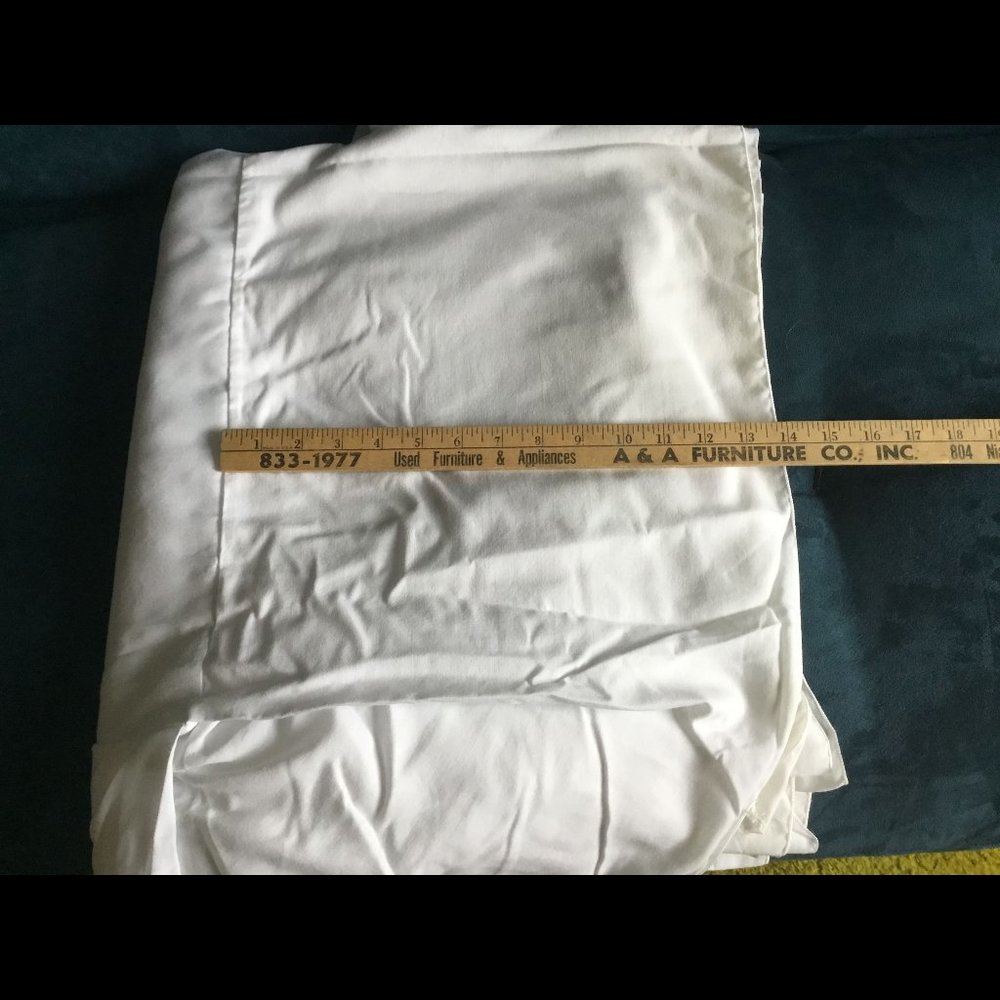 White Bedskirt Double/Full Bed Size 14” Drop